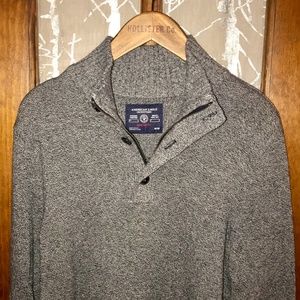American Eagle Heather Grey Sweater